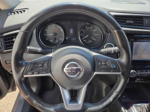 Used 2019 Nissan Rogue SV w/ Sun & Sound Touring Package AWD/4WD image 20