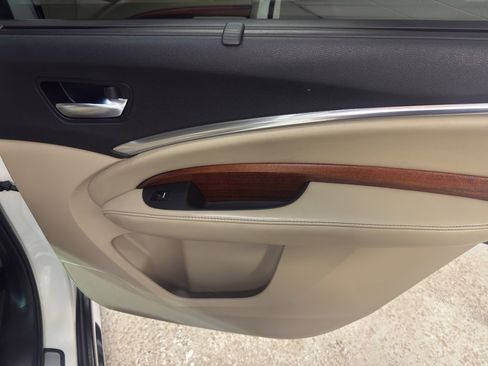 Used 2017 Acura MDX SH-AWD image 25