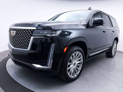 Used 2023 Cadillac Escalade Premium Luxury image 13