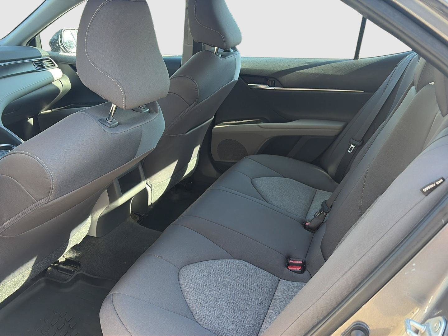 Used 2021 Toyota Camry LE FWD image 20