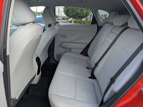 Used 2024 Hyundai Kona SEL AWD/4WD image 14