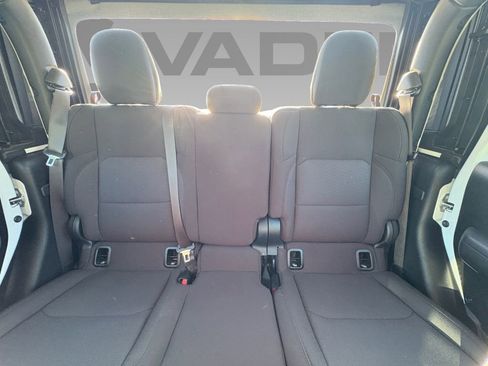 Used 2023 Jeep Gladiator Sport w/ Trailer Tow Package image 23