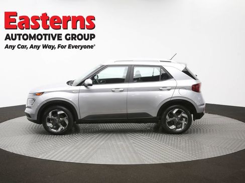 Used 2023 Hyundai Venue SEL image 61