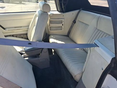 Used 1990 Ford Mustang LX RWD image 32