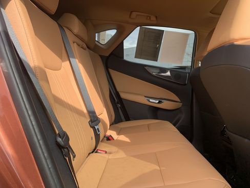 Certified 2025 Lexus NX 250 FWD w/ Towing Package (2000 Lbs) image 33