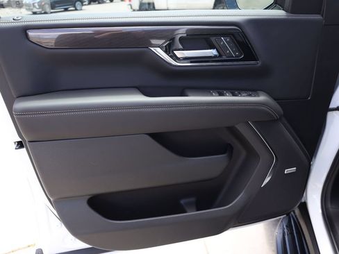 New 2026 GMC Yukon XL Elevation AWD/4WD image 10