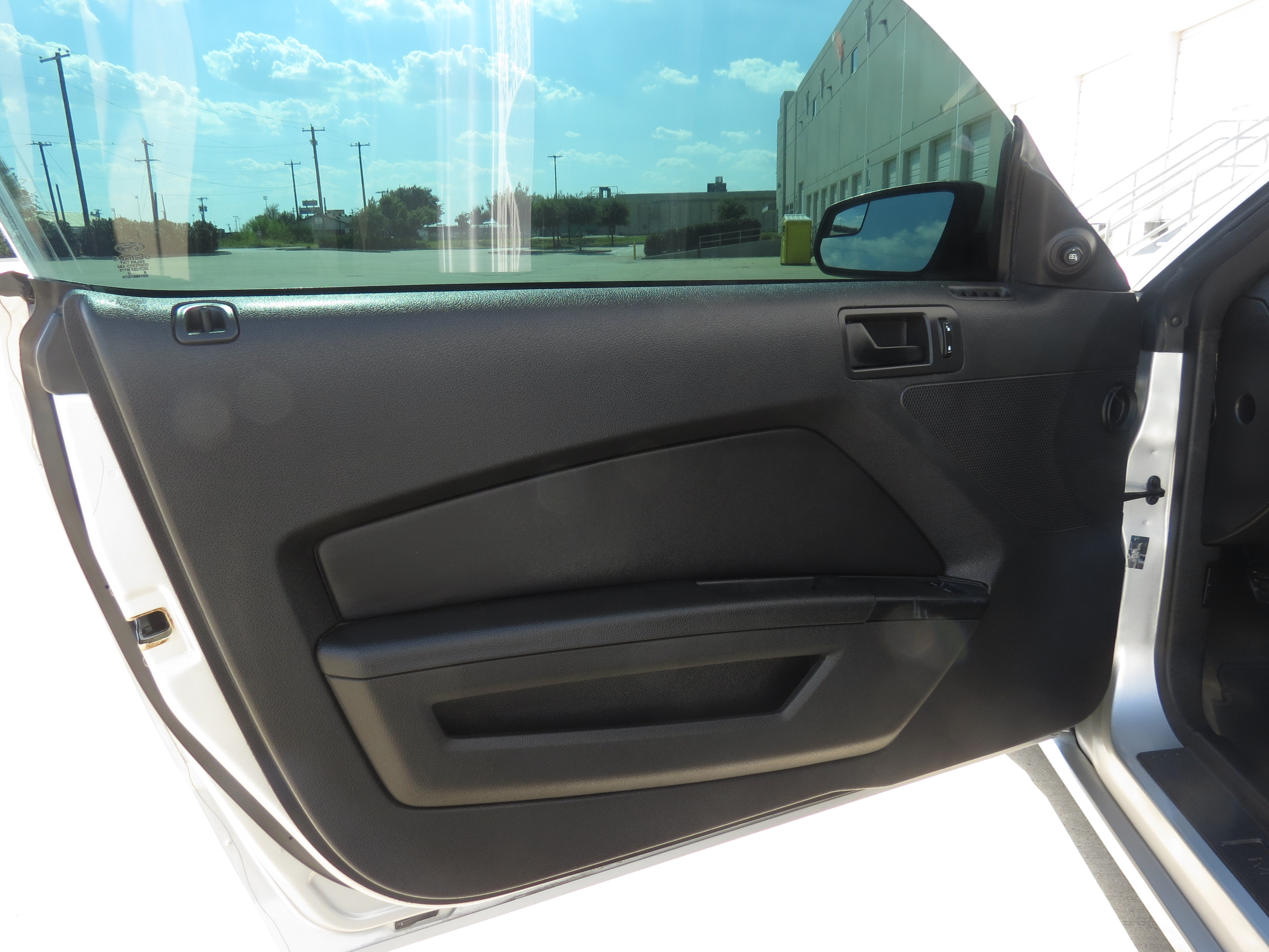 Used 2014 Ford Mustang GT w/ Equipment Group 301A RWD image 21