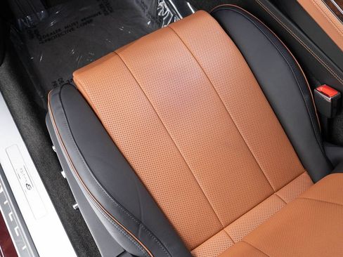 Certified 2024 Bentley Continental GT V8 image 19