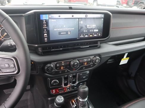 New 2026 Jeep Gladiator Rubicon AWD/4WD image 5