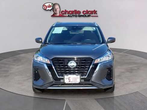 Used 2024 Nissan Kicks SV FWD image 8