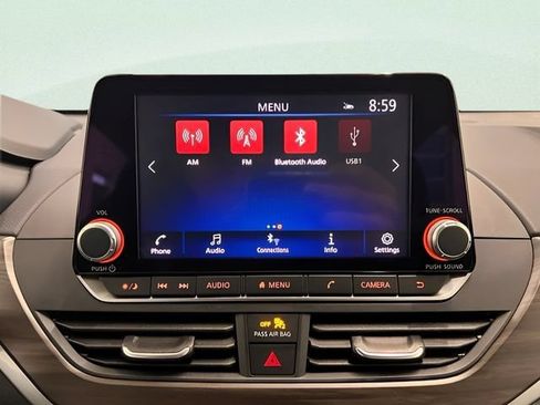 Used 2025 Nissan Altima 2.5 SV FWD image 20
