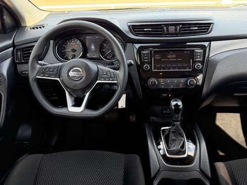 Certified 2022 Nissan Rogue Sport S FWD image 11