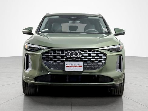 Used 2025 Audi Q5 Premium w/ Convenience Package AWD/4WD image 8