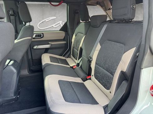 Used 2023 Ford Bronco Wildtrak image 22