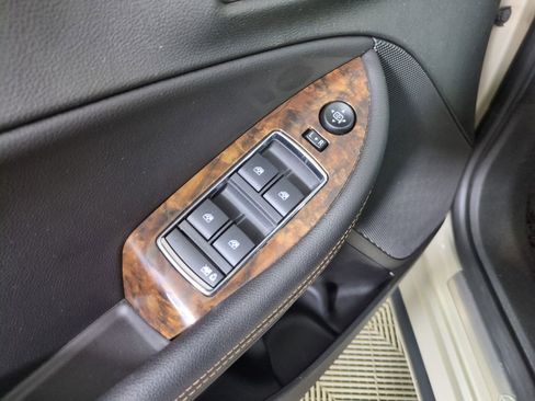 Used 2014 Chevrolet Impala LTZ FWD image 11