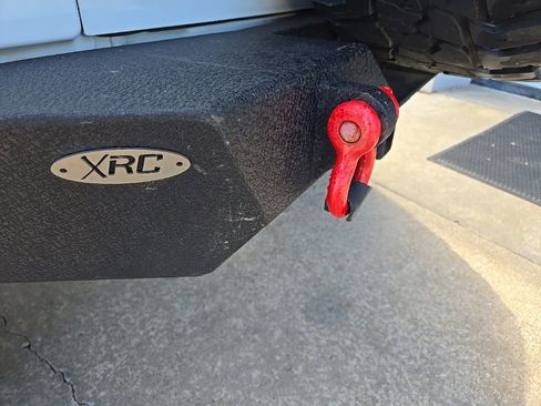 Used 2017 Jeep Wrangler Rubicon w/ Power Convenience Group AWD/4WD image 20