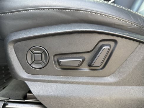 Used 2021 Audi Q8 Premium Plus w/ Premium Plus Package image 24