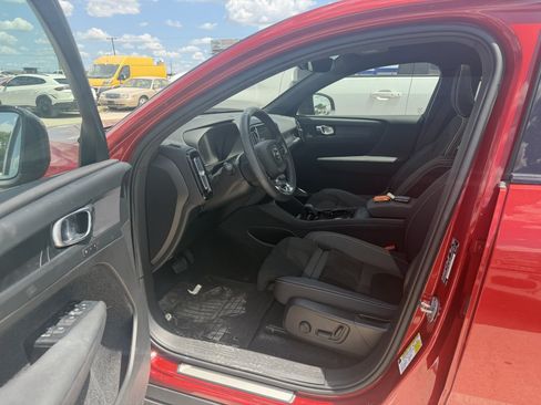 Used 2023 Volvo C40 P8 Recharge Plus w/ Climate Package AWD/4WD image 20
