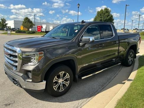 Used 2020 GMC Sierra 1500 SLE w/ SLE Value Package AWD/4WD image 3