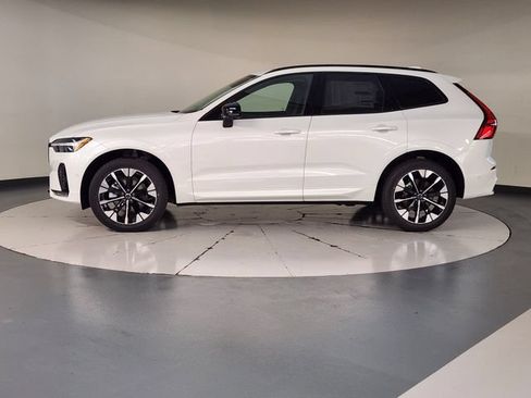 New 2026 Volvo XC60 B5 Plus w/ Climate Package AWD/4WD image 3