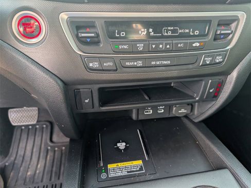 Certified 2025 Honda Passport TrailSport image 14