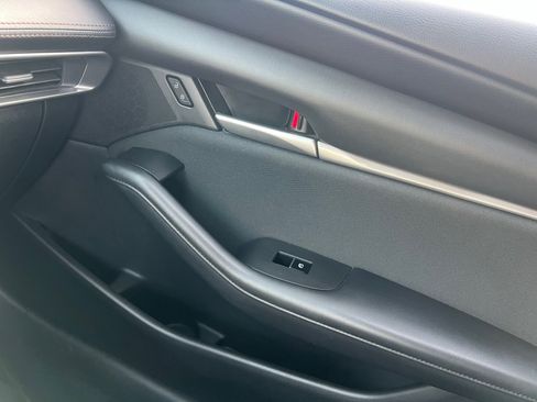 Certified 2022 MAZDA MAZDA3 s image 32