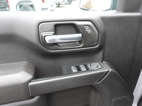 Used 2023 Chevrolet Silverado 1500 Custom image 15