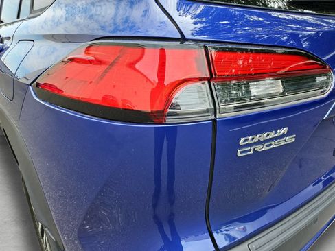 Used 2023 Toyota Corolla Cross XLE w/ Convenience Package AWD/4WD image 21