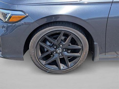 Used 2025 Honda Civic Sport image 14