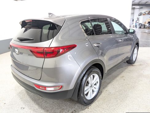 Used 2019 Kia Sportage LX AWD/4WD image 3