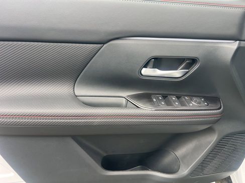 New 2026 Nissan Kicks SR w/ Cold Weather Package AWD/4WD image 19