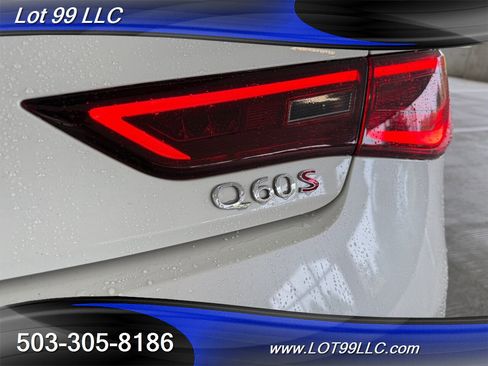 Used 2017 INFINITI Q60 Red Sport 400 image 45