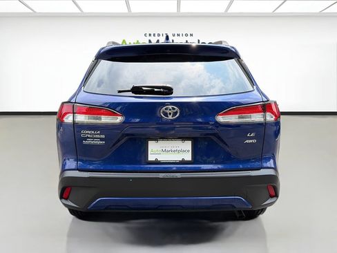 Used 2022 Toyota Corolla Cross LE AWD/4WD image 6