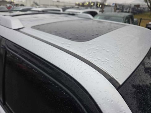 Used 2018 Toyota 4Runner SR5 Premium image 3