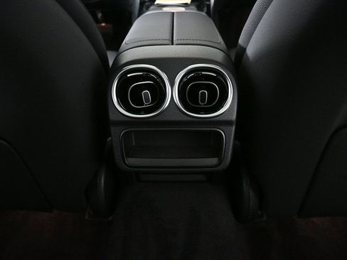 New 2026 Mercedes-Benz C 300 Sedan image 17