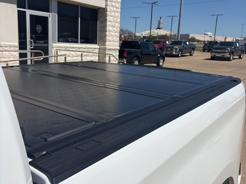 Used 2022 Chevrolet Silverado 1500 Custom image 6