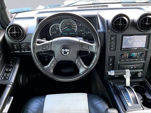 Used 2005 HUMMER H2 SUT w/ Preferred Equipment Group image 5