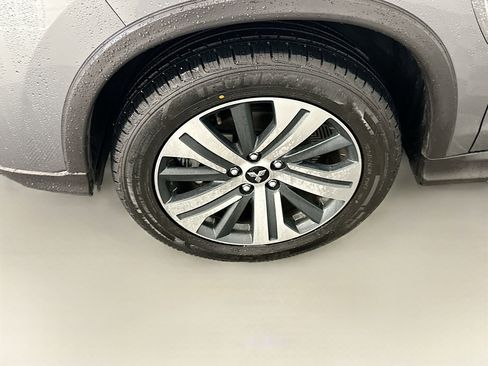 Used 2024 Mitsubishi Outlander Sport AWD image 11