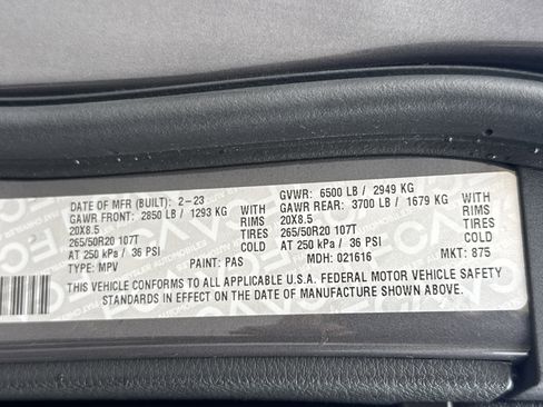 Used 2023 Jeep Grand Cherokee L Laredo image 36