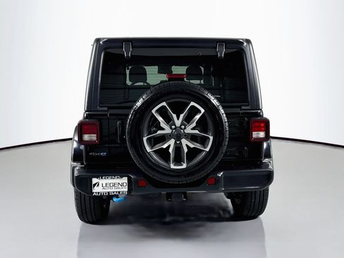 Used 2024 Jeep Wrangler Unlimited w/ Convenience Group AWD/4WD image 6