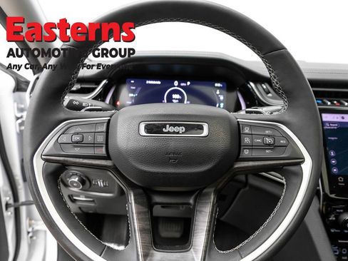 Used 2023 Jeep Grand Cherokee 4WD 4xe image 10