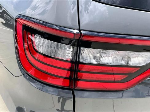 Used 2021 Dodge Durango GT w/ Blacktop Package AWD/4WD image 28