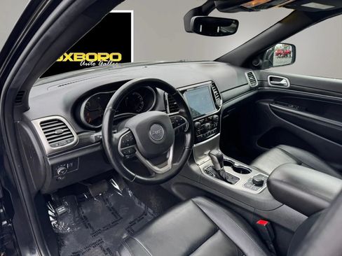 Used 2021 Jeep Grand Cherokee Limited AWD/4WD image 14