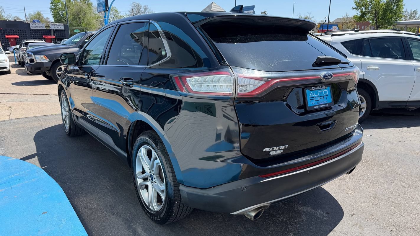 Used 2018 Ford Edge Titanium w/ Equipment Group 301A AWD/4WD image 4