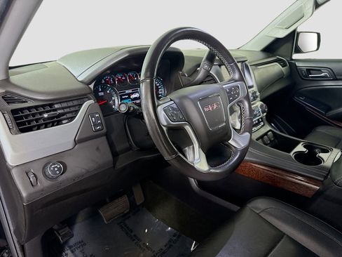 Used 2017 GMC Yukon SLT image 23