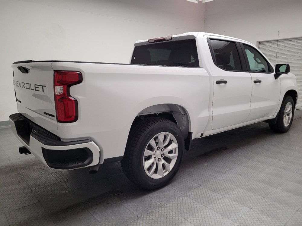 Used 2021 Chevrolet Silverado 1500 Custom w/ LPO, Dark Essentials Package RWD image 9