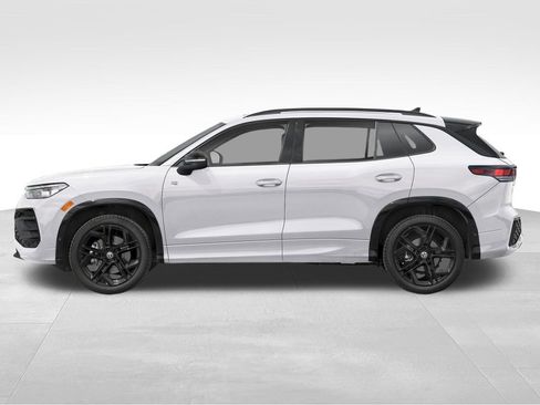 New 2026 Volkswagen Tiguan SE R-Line AWD/4WD image 3