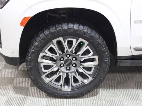 Used 2023 GMC Yukon Denali Ultimate image 44