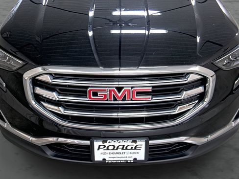 Used 2018 GMC Terrain SLT w/ Preferred Package AWD/4WD image 16