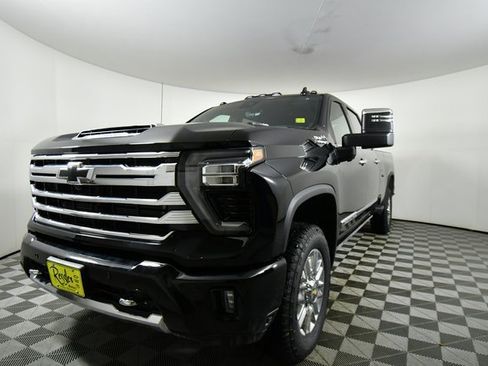 New 2025 Chevrolet Silverado 3500 High Country w/ Technology Package image 6